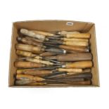 30 old chisels and gouges G
