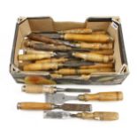 20 chisels and gouges G