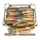 30 old chisels and gouges for restoration G-