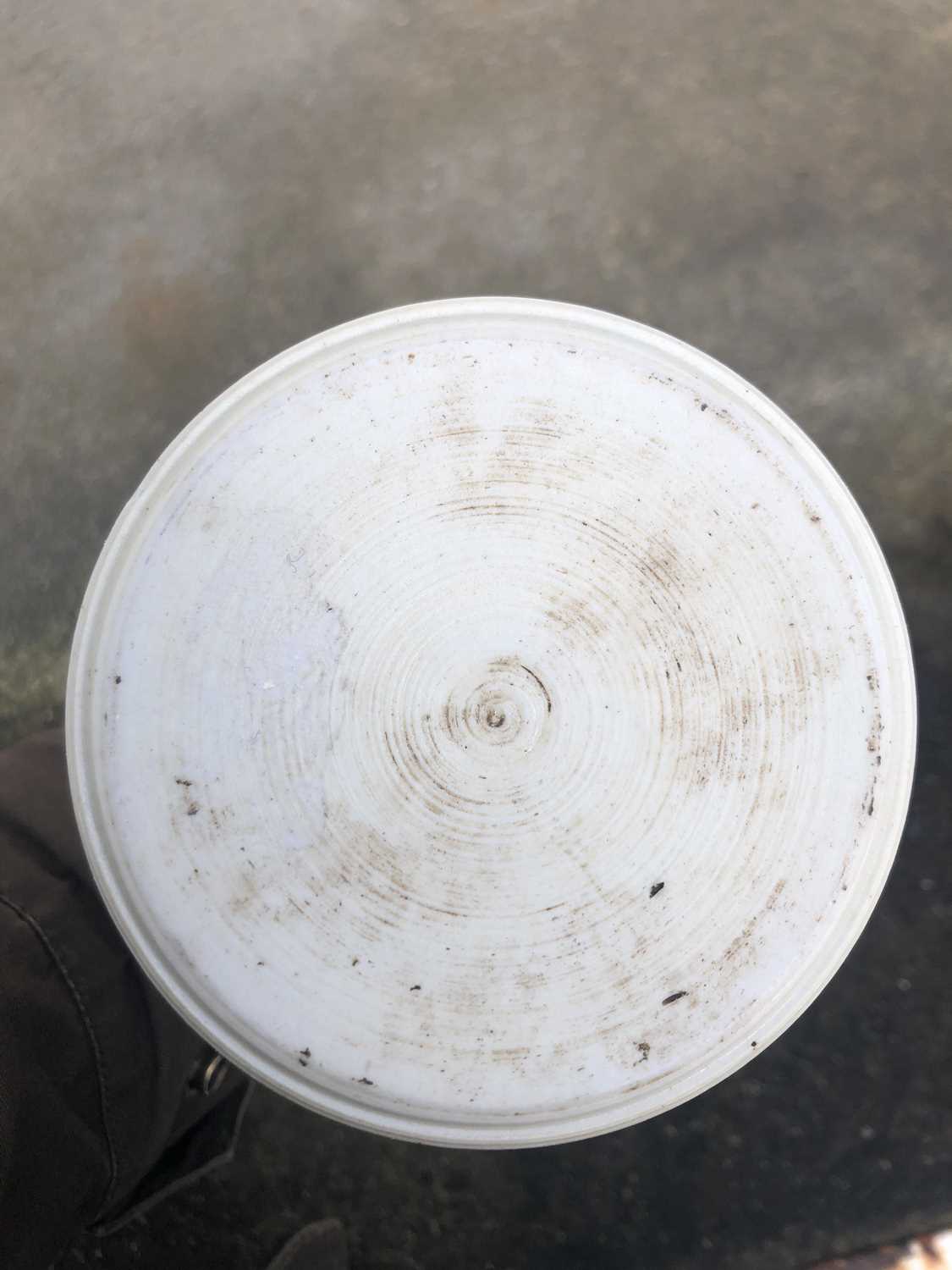 A Chinese blue and white porcelain transitional brush pot, of slender cylindrical form, decorated on - Image 27 of 31