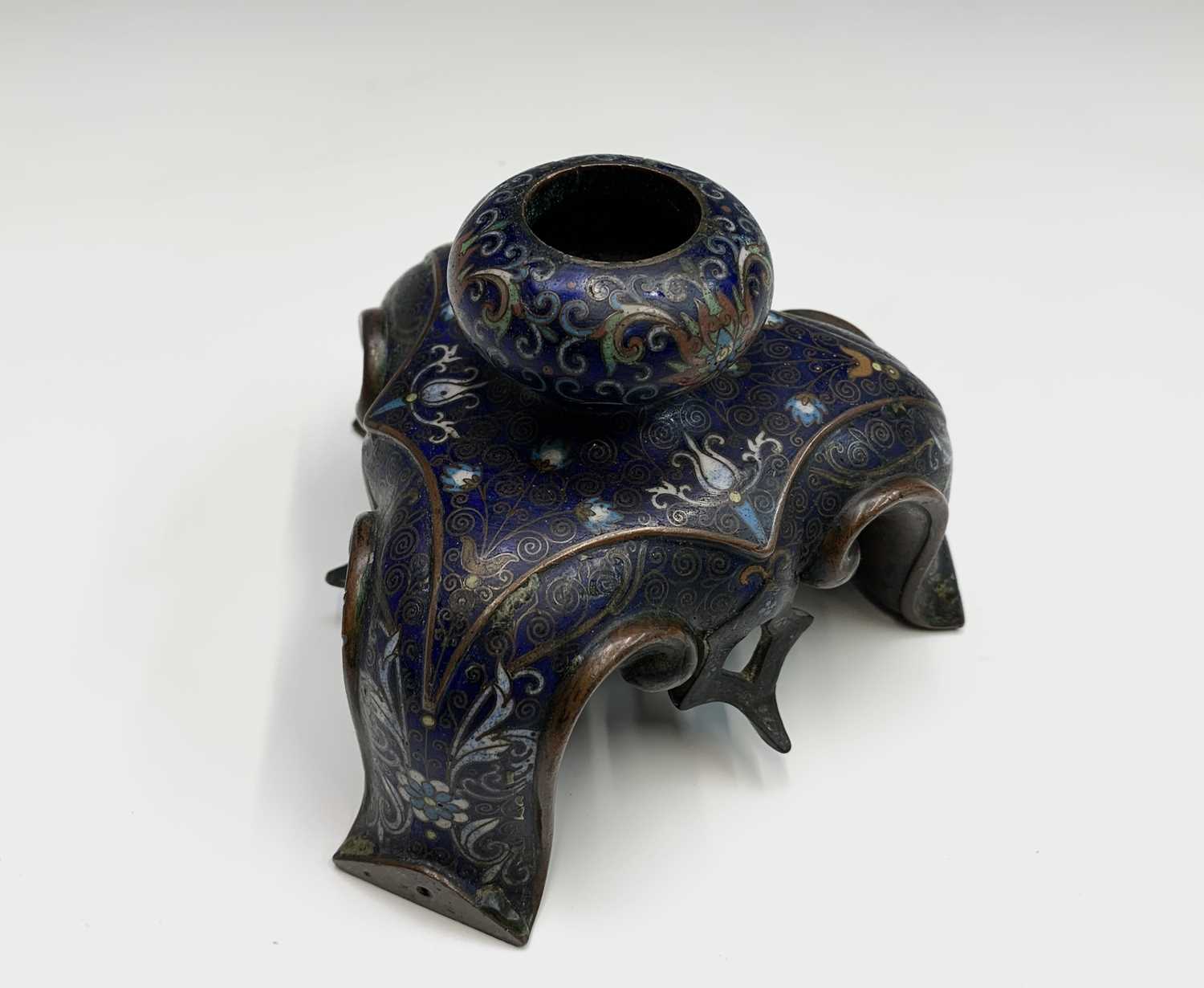 An unusual Chinese bronze and cloisonne stand, possibly 18th century, height 8.5cm, width 13cm. - Image 7 of 10