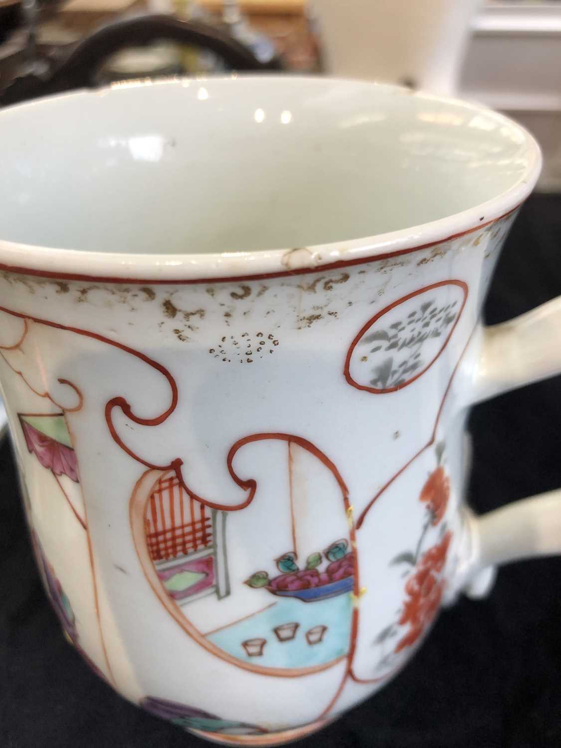 A Chinese famille rose export porcelain mug, 18th century, depicting an interior scene with a - Image 9 of 11