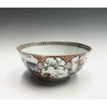 A Chinese export porcelain 'Mandarin Palette' bowl, 18th century, with figural garden terrace