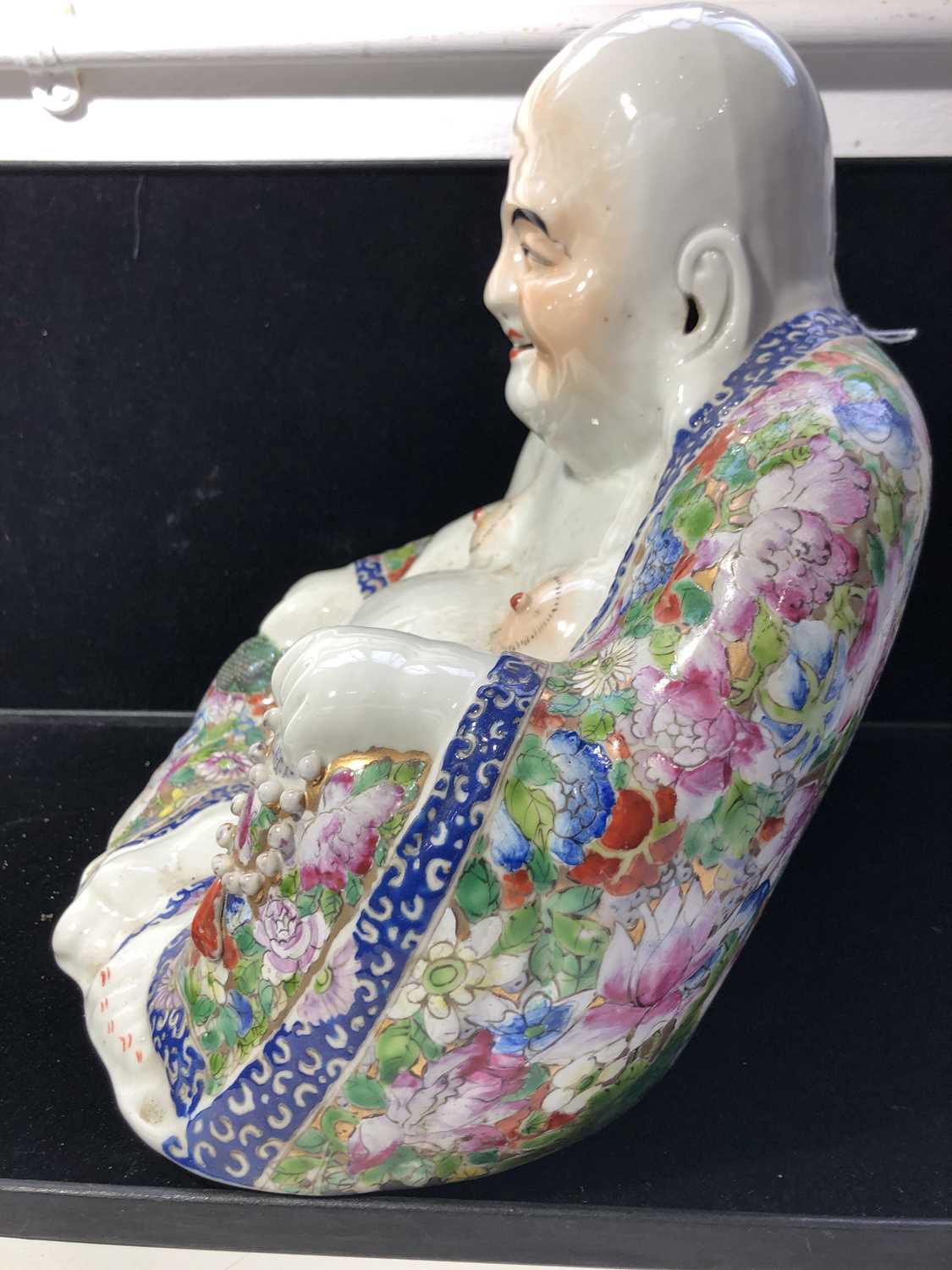 A large Chinese porcelain figure of a seated Buddah, 20th century, wearing a floral decorated robe - Image 11 of 15