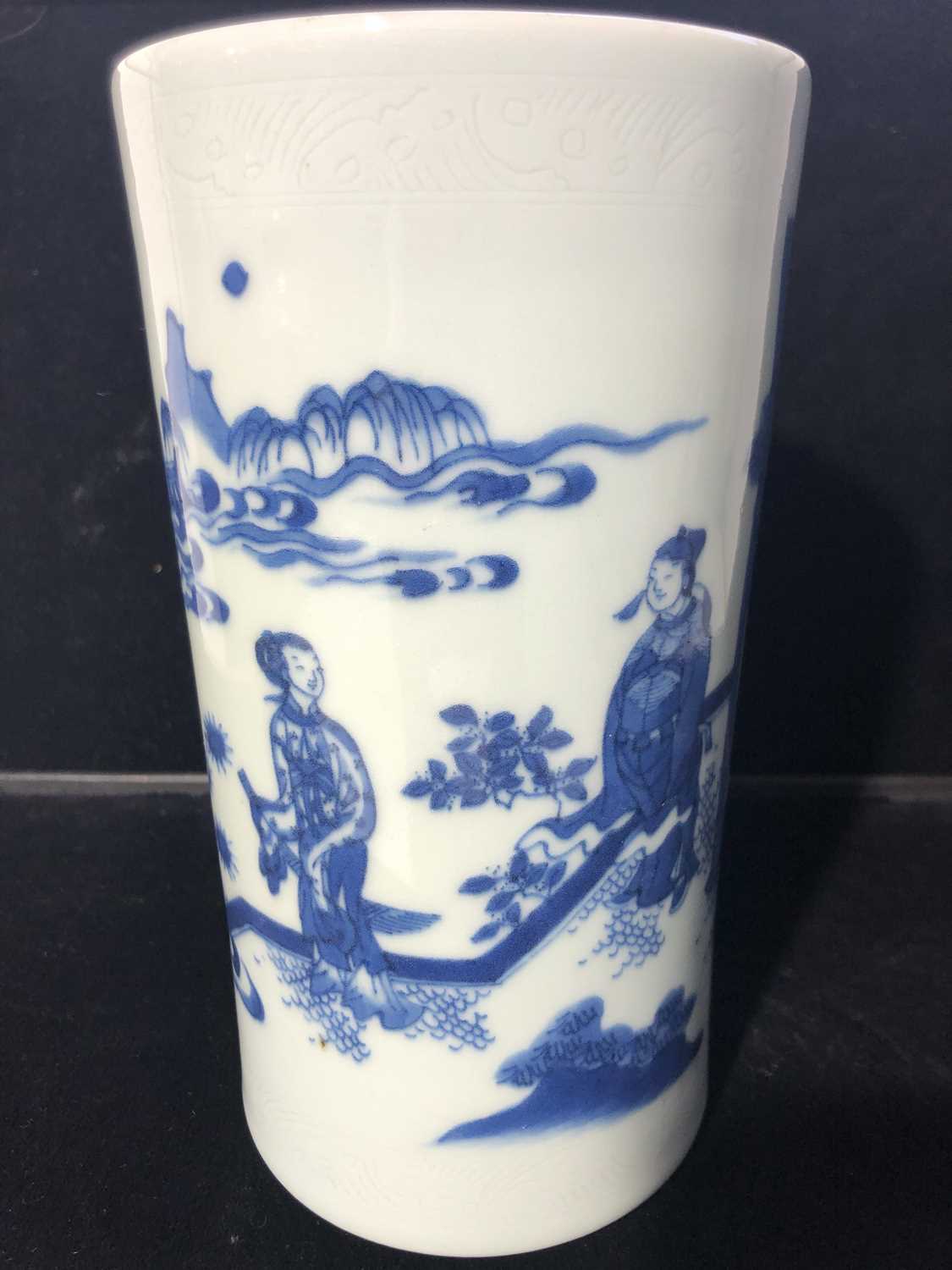 A Chinese blue and white porcelain transitional brush pot, of slender cylindrical form, decorated on - Image 5 of 31