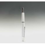 A Pilot Decimo capless pearl white fountain penCondition report: Used but faultless condition.