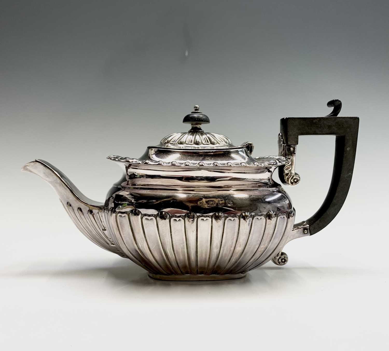A Late Victorian bachelors silver Georgian style teapot Birmingham 1899 12.1ozCondition report: