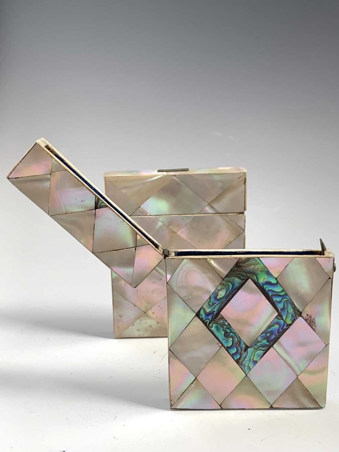 Five mother-of-pearl card cases - Image 6 of 9