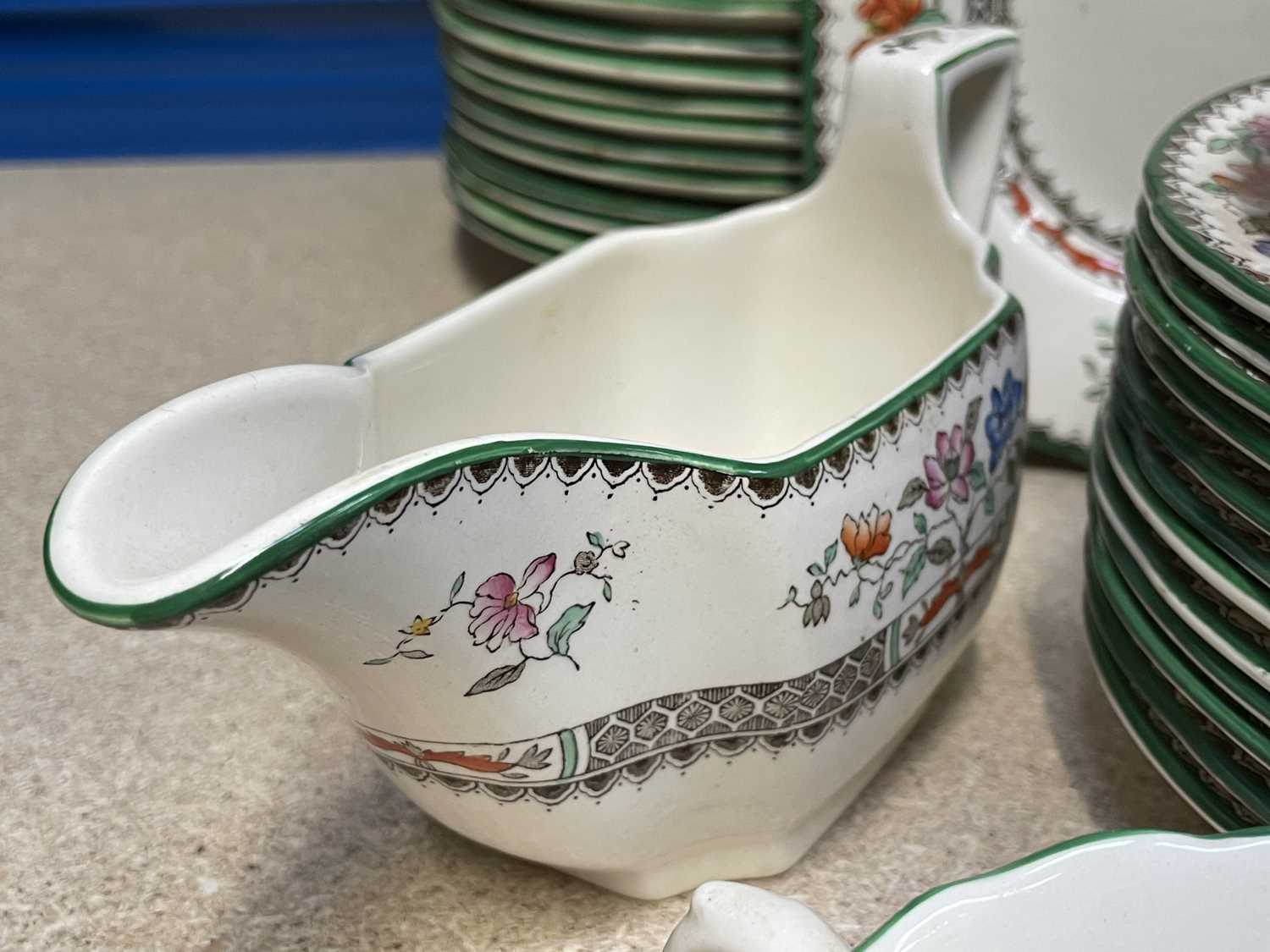 A Spode 'Chinese Rose' dinner, coffee and tea service, comprising eleven 10.5" dinner plates, twelve - Image 5 of 14