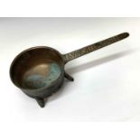 An 18th century bronze skillet, the handle cast 'Wasbrough 4', height 16cm, width 40.5cm, diameter