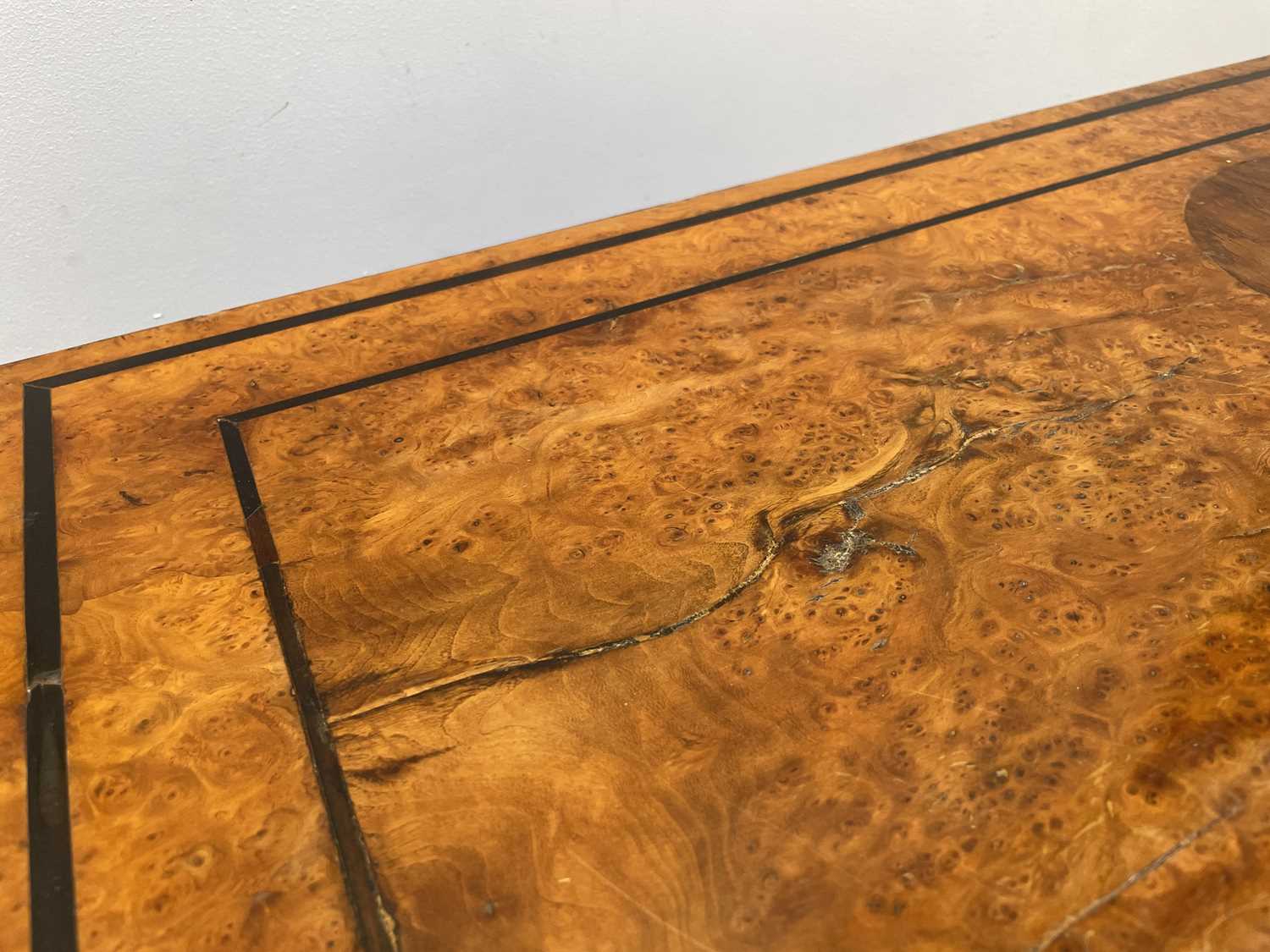 A rare George IV burr yew wood veneered fold top card table, the panelled frieze with bobbin moulded - Image 4 of 9