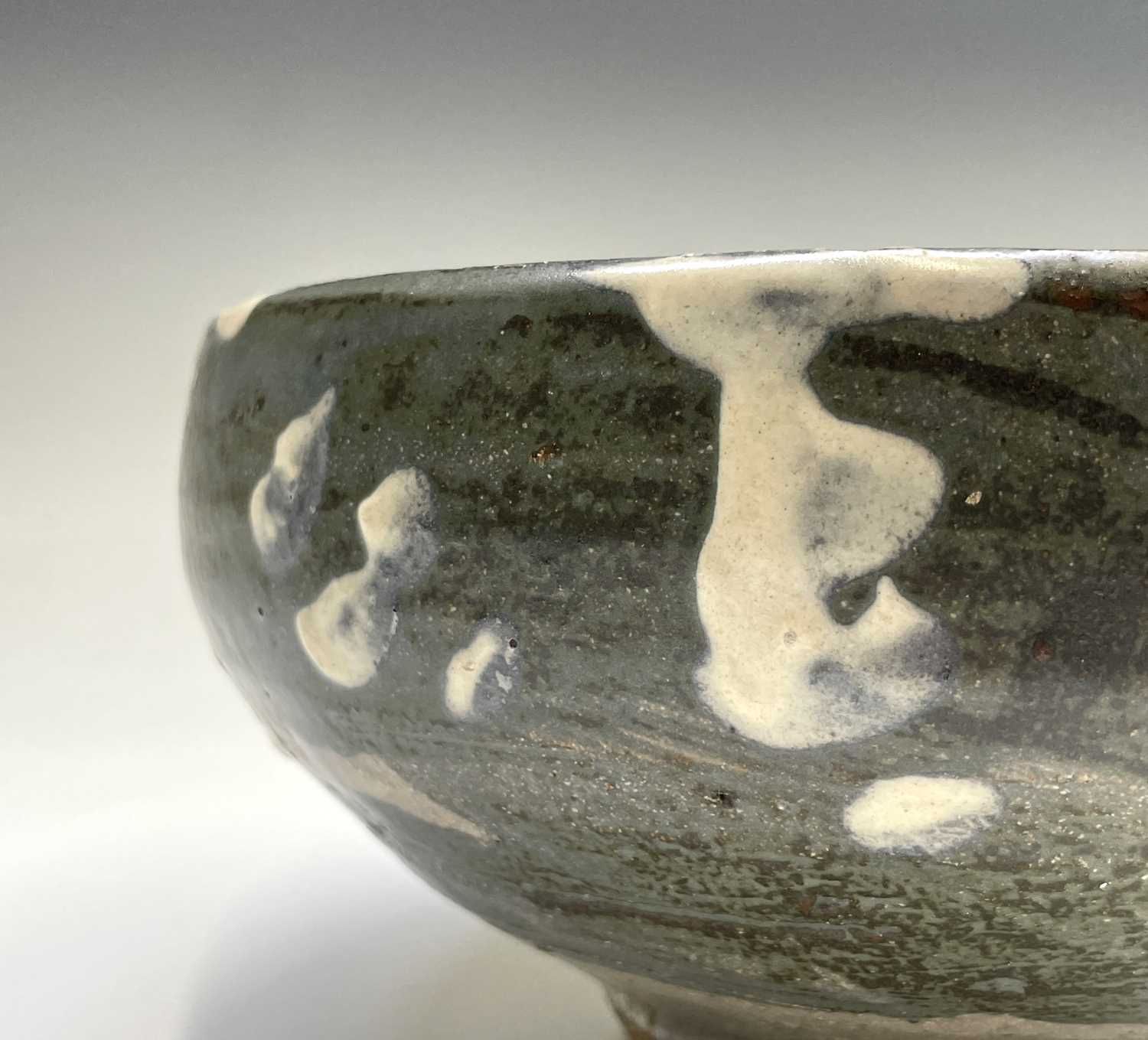 William MARSHALL (1923-2007) A stoneware footed bowl, the swollen body with brushed blue and grey - Image 5 of 11