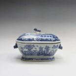 A Chinese Export porcelain blue and white tureen and cover, Qianlong Period (1736-1795), with animal