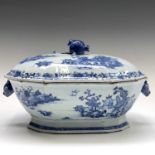 A Chinese Export porcelain blue and white tureen and cover, Qianlong Period (1736-1795), with