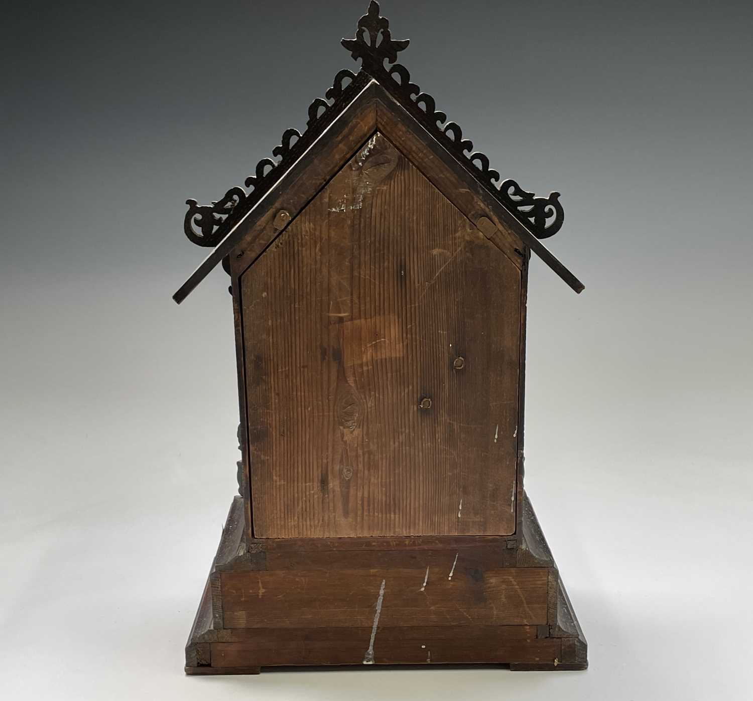 An oak and pine Black Forest cuckoo mantel clock, circa 1900, the case with carved and pierced - Image 2 of 11