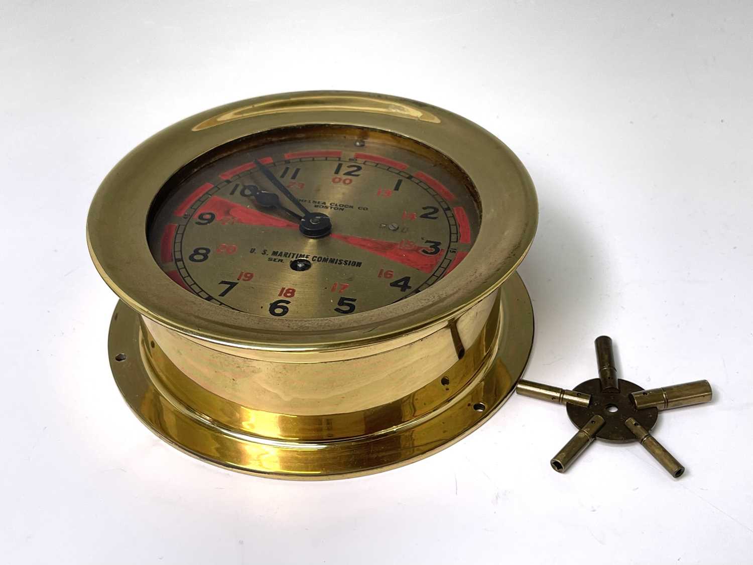 A U.S. Maritme Commision ship's radio room clock, by The Chelsea Clock Co, Boston, the brass dial - Image 5 of 10