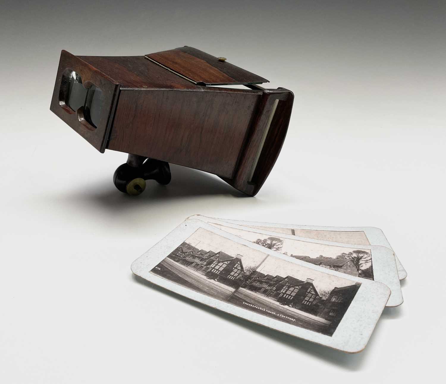 A Victorian Brewster pattern rosewood stereoscopic viewer, with attachment for fitting to a stand,