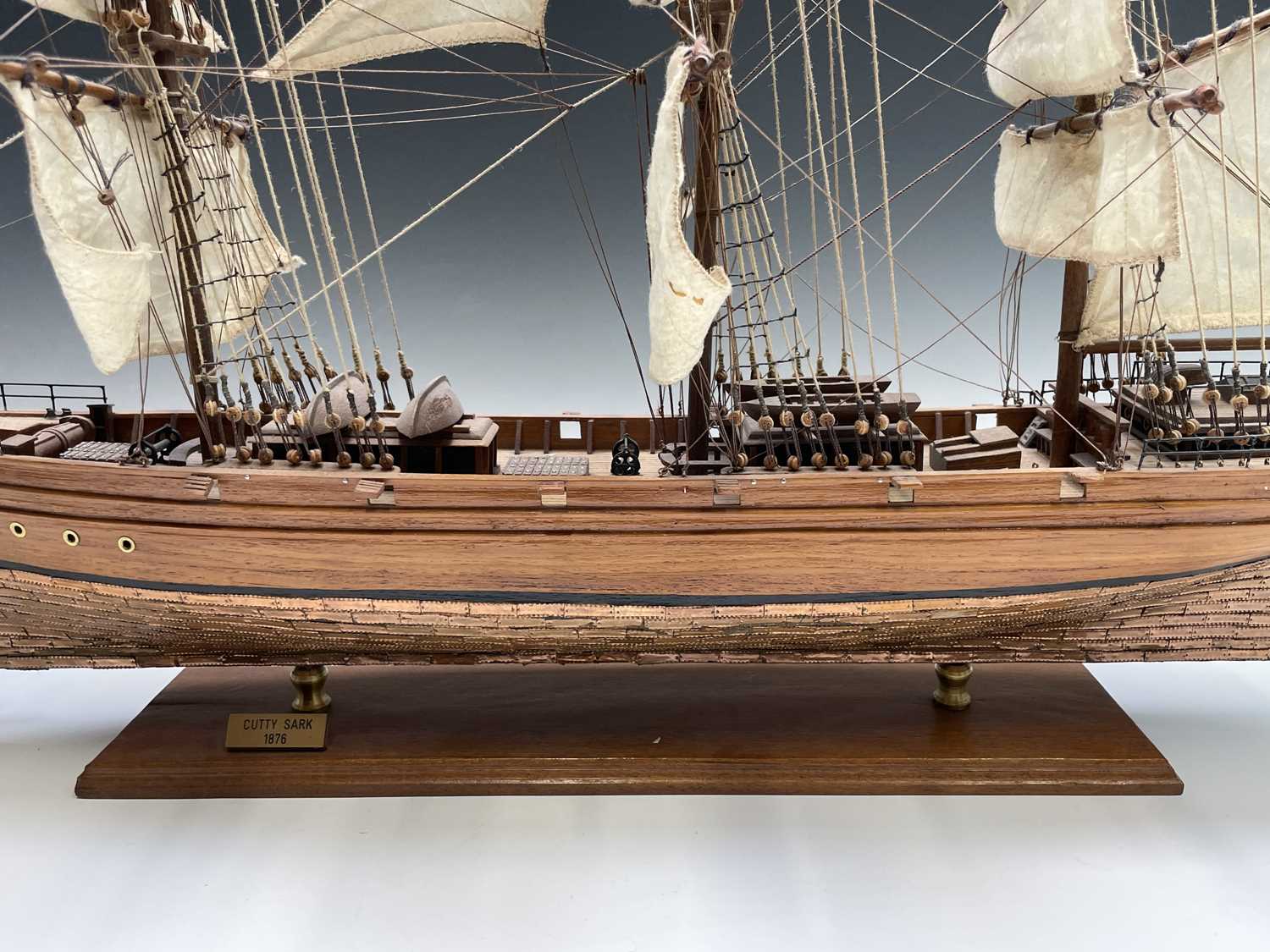 A wooden model of the clipper Cutty Sark, with copper clad hull, titled and mounted on a rectangular - Image 9 of 15