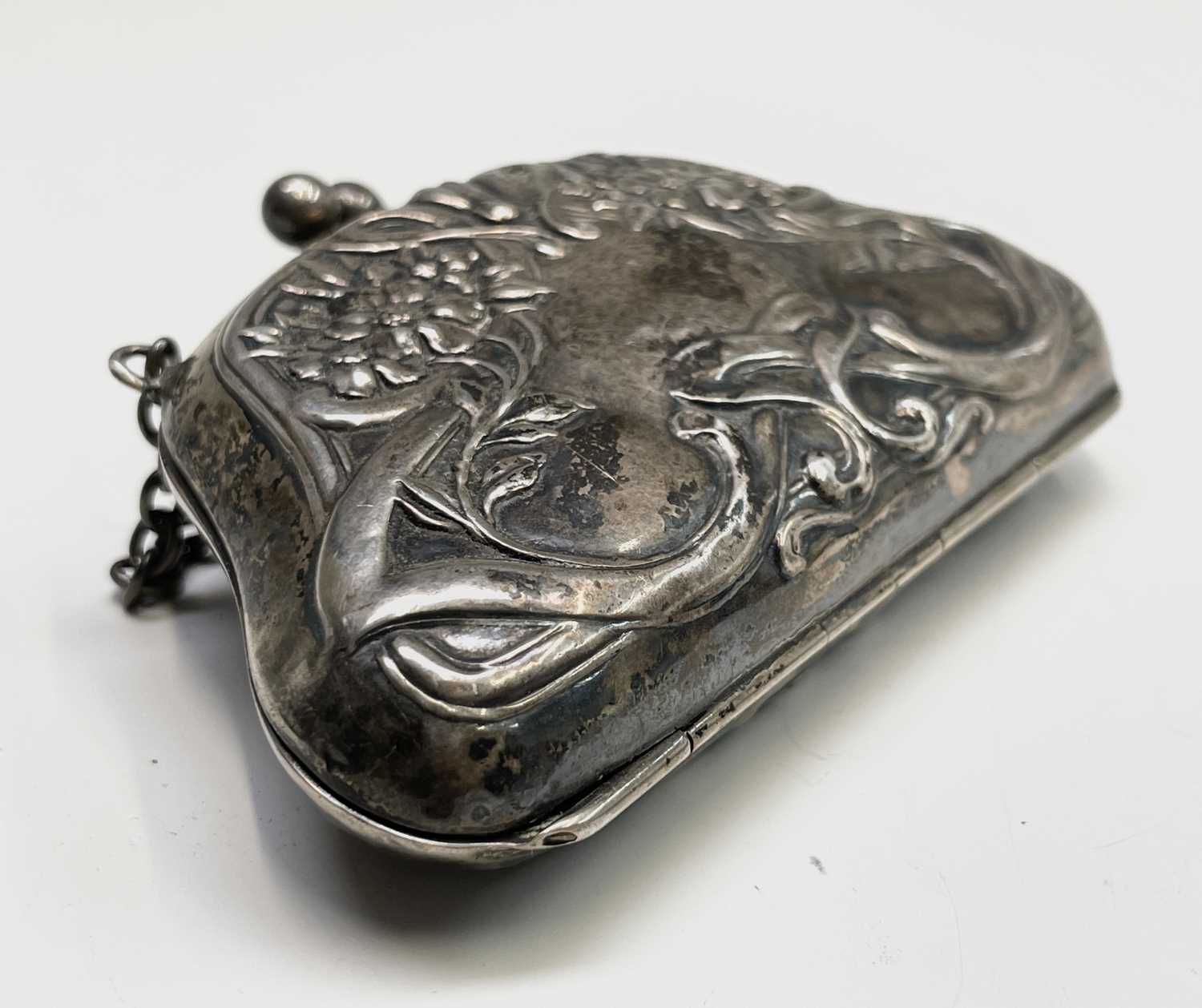 An Edwardian silver Art Nouveau purse Birmingham 1907 and an engraved silver purse Birmingham 1912 - Bild 3 aus 10