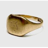 An 18ct gold signet ring 6.2gmCondition report: Size V, crest removed,rather worn