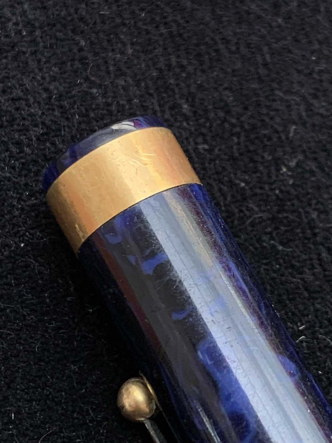 A Swan Mabie Todd L 470/52 Blue/Black,Marble Leverless fountain pen with size 4 14ct gold nib. The - Image 9 of 11