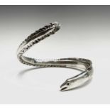 A heavy naturalistic .999 pure silver 'Eel' cuff bracelet with a stone set eye 95.6g.