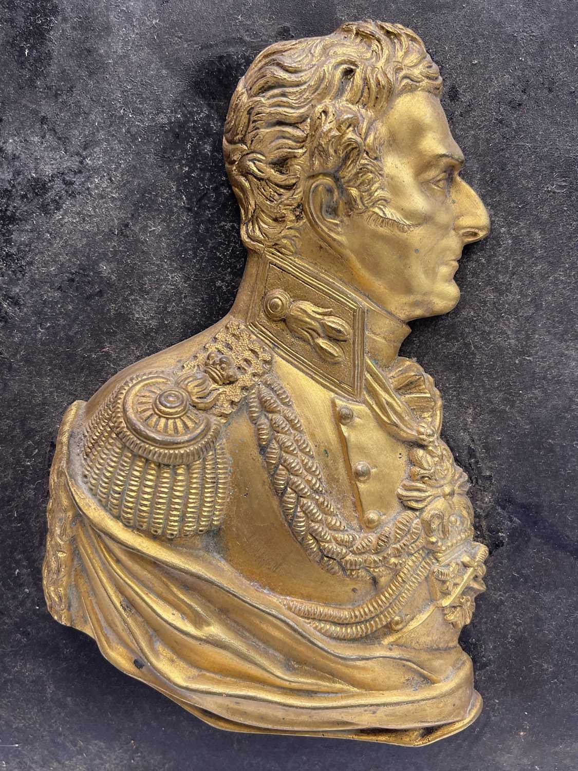 A gilt bronze profile bust of The Duke of Wellington, 19th century, mounted on a square hardwood - Image 6 of 9