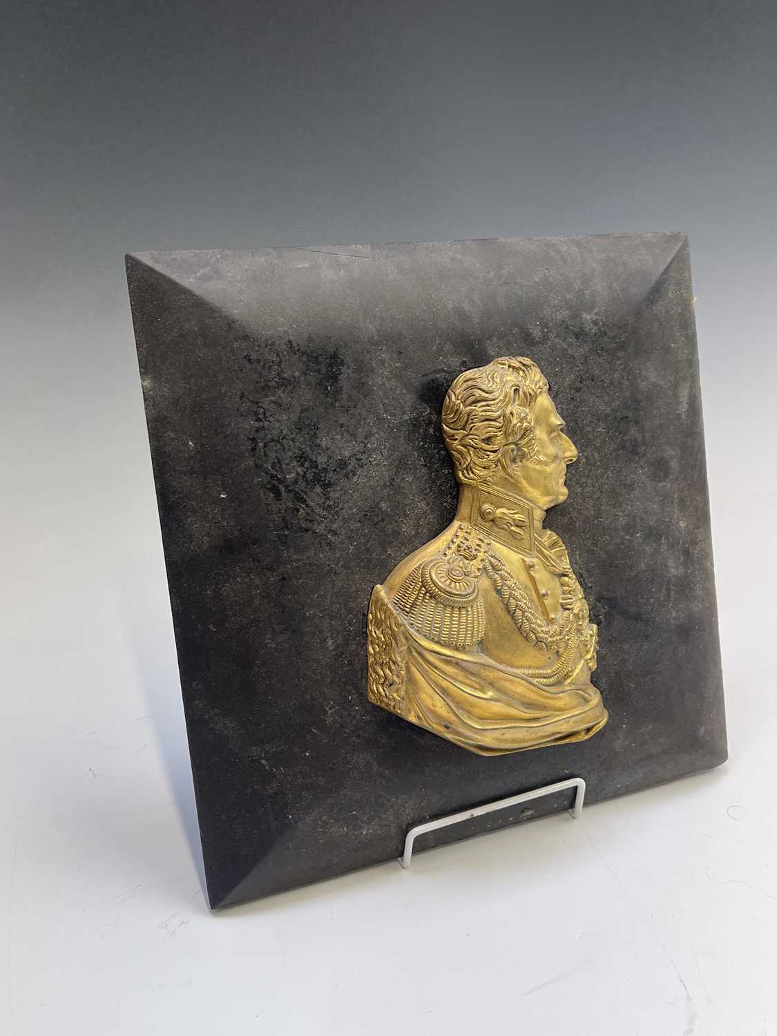 A gilt bronze profile bust of The Duke of Wellington, 19th century, mounted on a square hardwood - Image 5 of 9