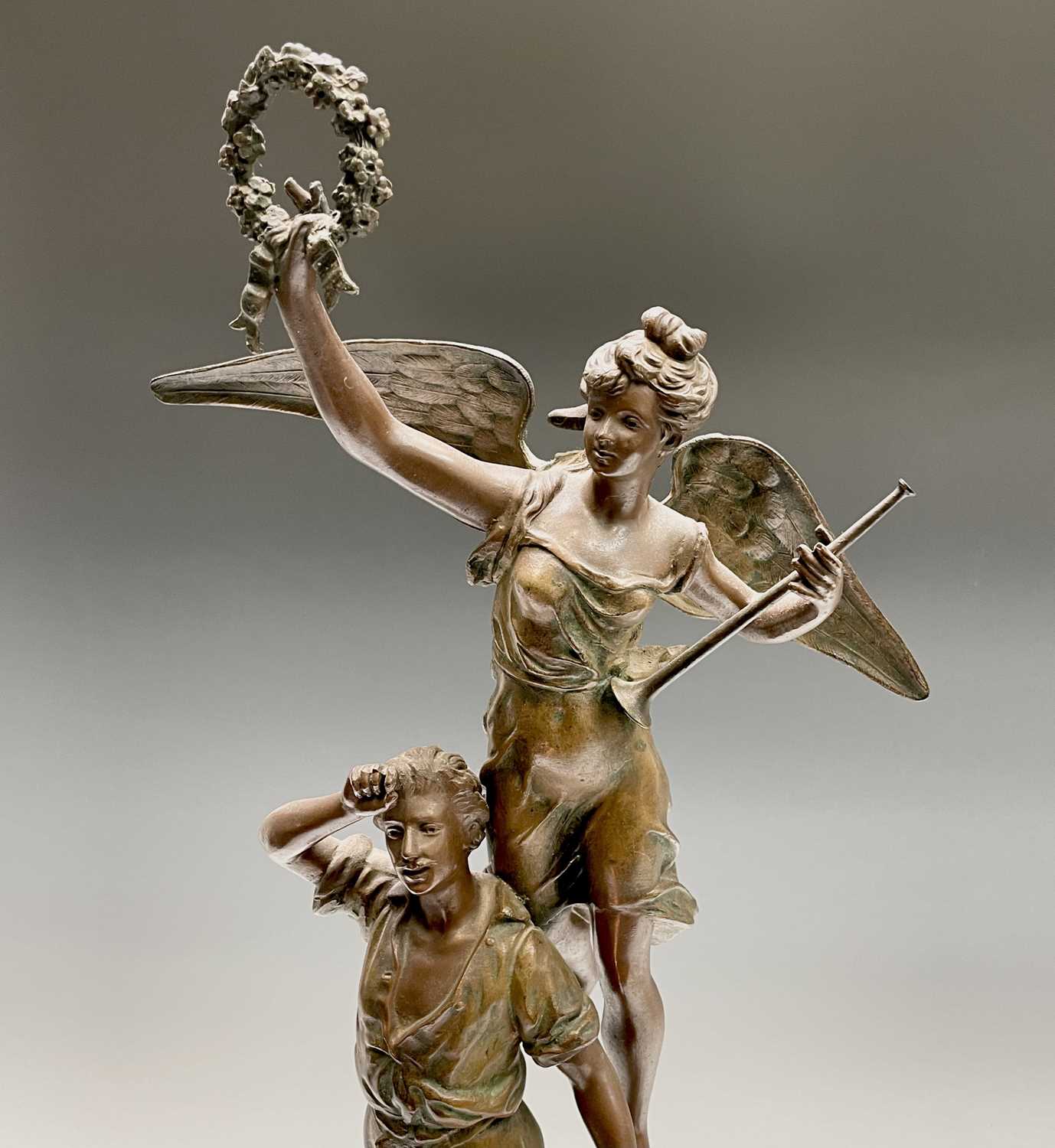 A French red marble clock, late 19th century, mounted with a spelter figure titled Gloire au - Image 4 of 10