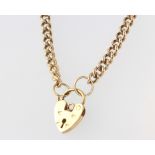A child's 9ct yellow gold bracelet with padlock, 12cm, 4.1 grams