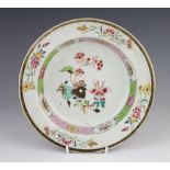 An 18th Century Chinese bowl decorated with flowers 23cm