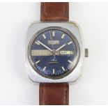 A gentlemans vintage Sicura chromium plated calendar automatic wristwatch on a leather strap