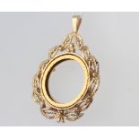 A 9ct yellow gold sovereign mount 6.8 grams