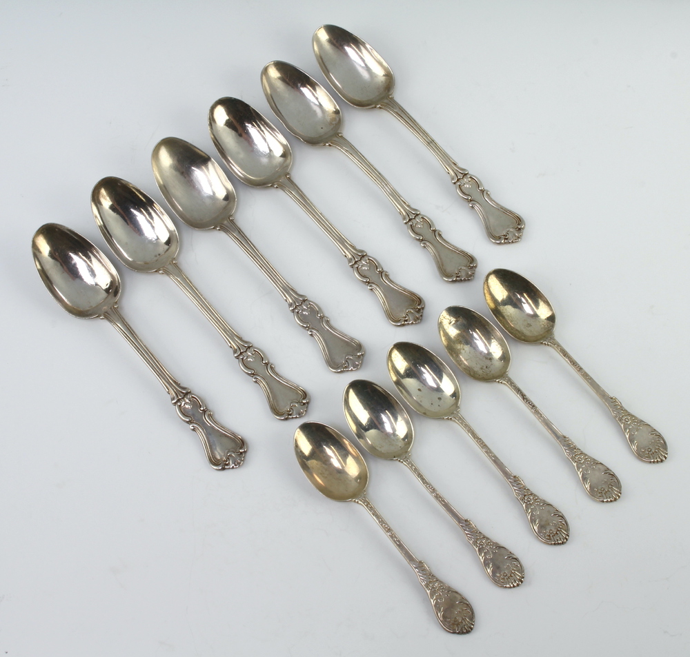 A set of 6 Victorian silver teaspoons, London 1859 together with 5 coffee spoons (rubbed marks), 255