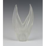 A frosted Studio Glass double pronged sculpture 21cm