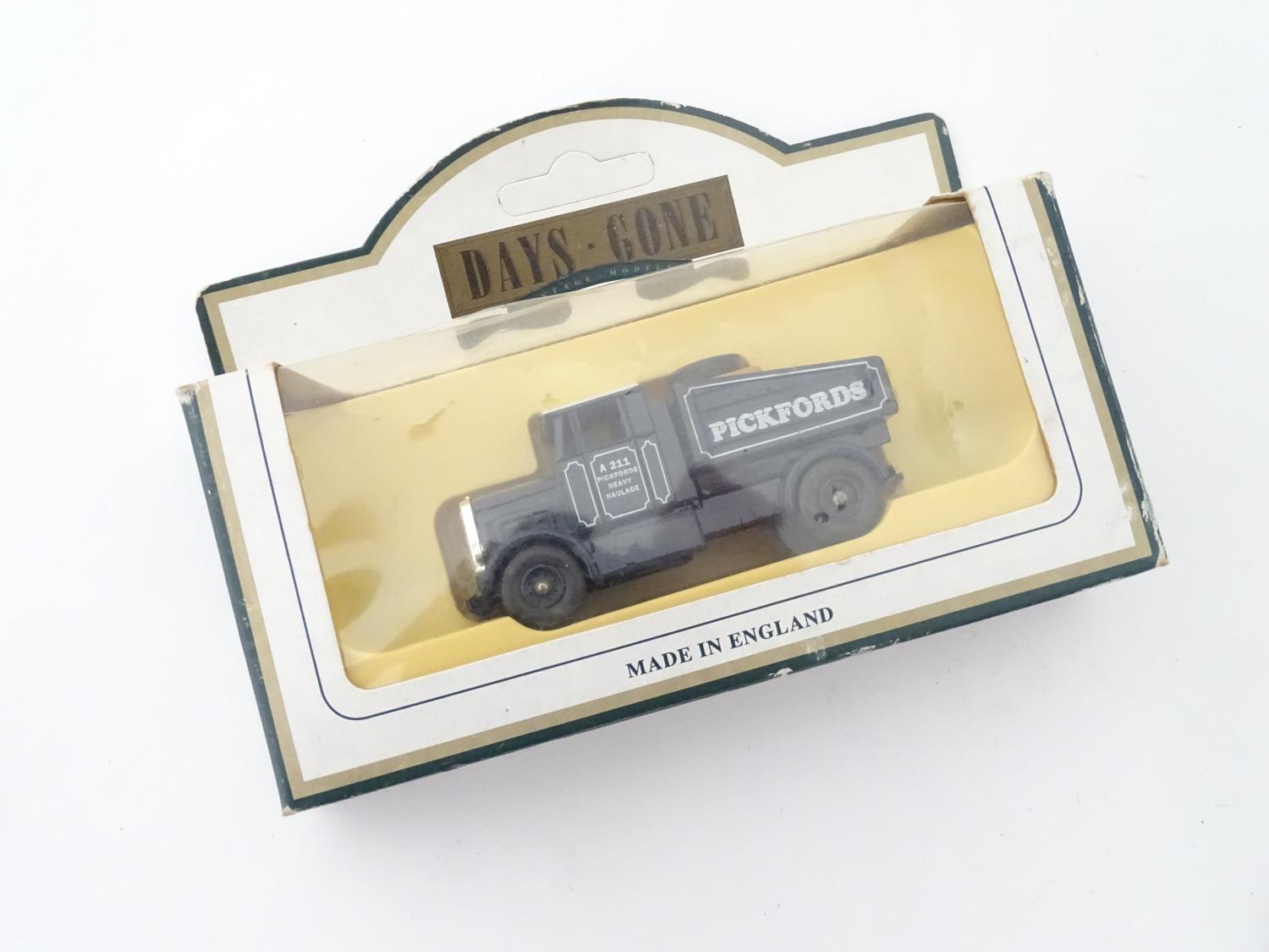 Days Gone boxed toy tractor, beadwork coaster, lighter, novelty golf item etc Please Note - we do - Image 5 of 7