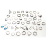 Assorted jewellery to include various rings, earrings, etc. some silver examples. (Approx. 40