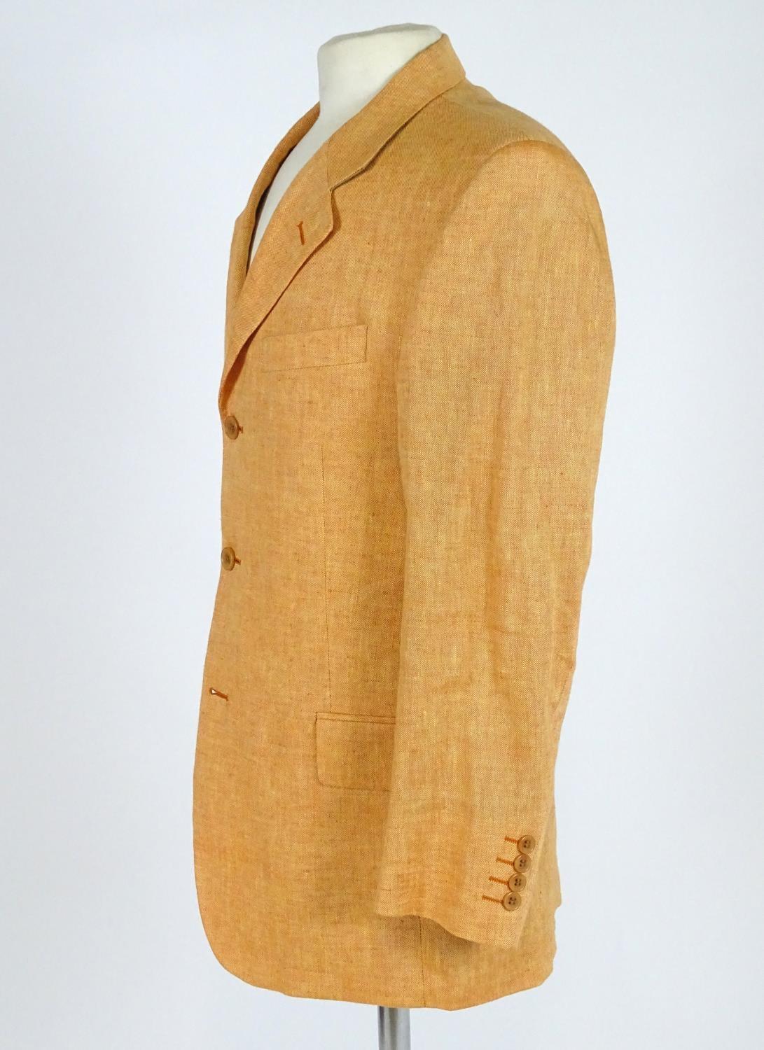 Vintage clothing/ fashion: A vintage linen jacket by Daniel Hechter, in a peach/ orange colour. - Image 4 of 6