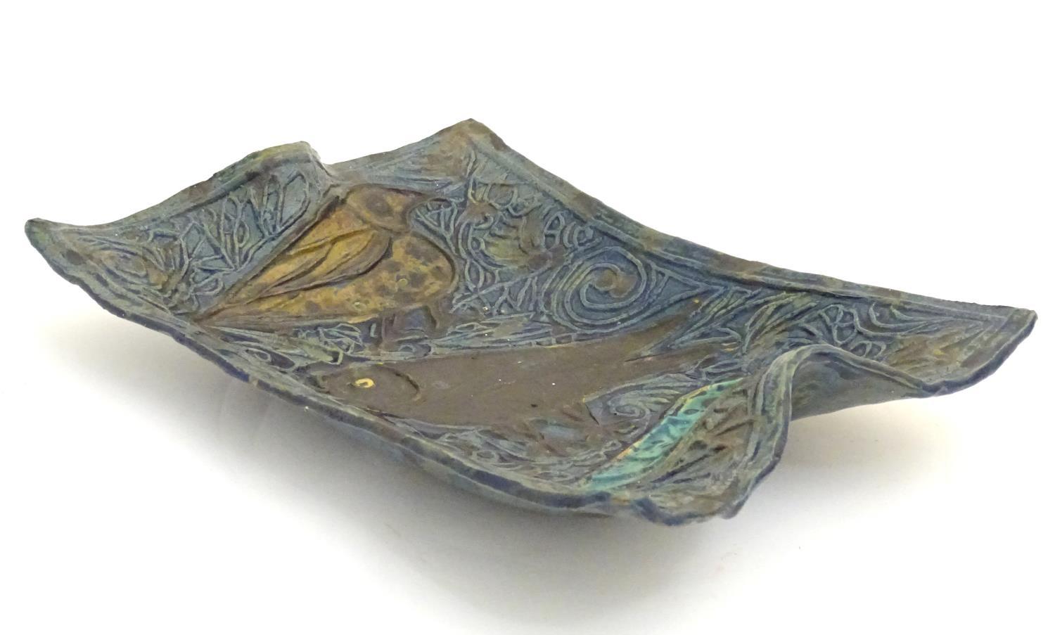 A Scandinavian studio pottery shaped dish with relief decoration depicting three birds. Indistinct - Image 7 of 8