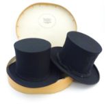 Vintage clothing/ fashion: 2 collapsible top hats by Austin Reed with an original box Please