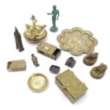 A quantity of assorted brassware to include a matchbox holder, ashtray, hinged box, small tray