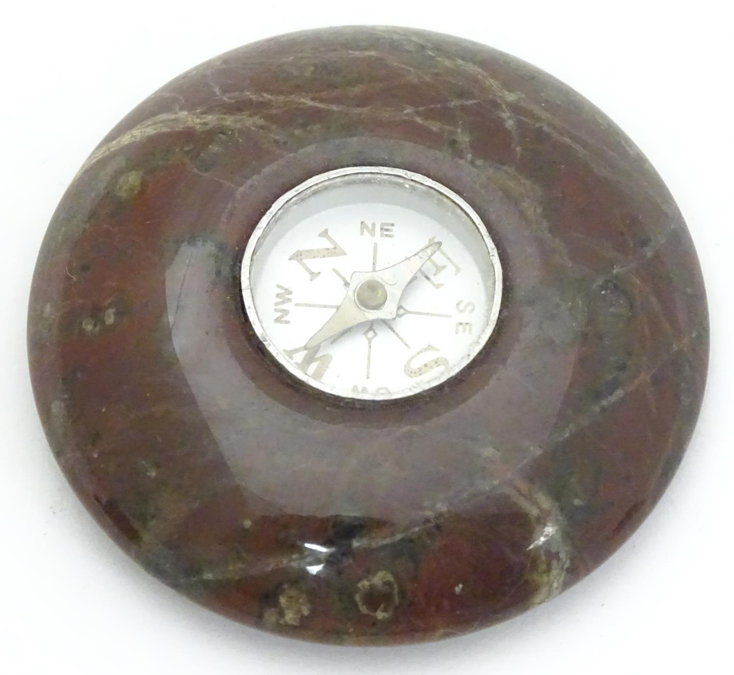 A pocket compass within an agate hardstone mount. Approx. 1 3/4" diameter Please Note - we do not - Image 2 of 5