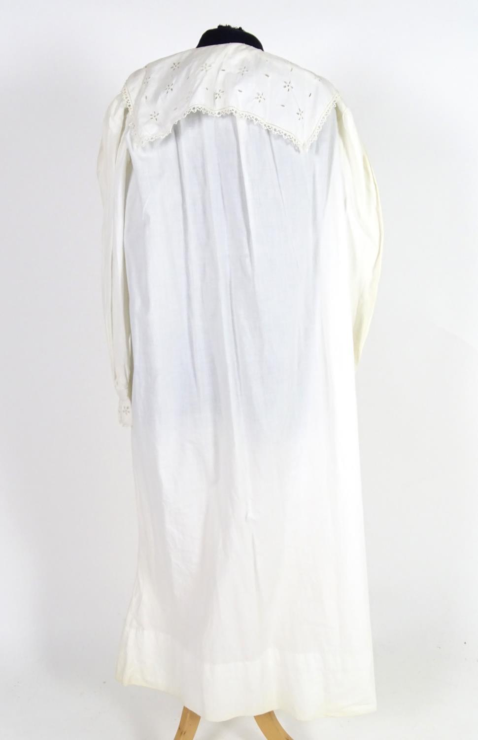 Vintage clothing/ fashion; A vintage white cotton full length night gown with herringbone embroidery - Image 5 of 7