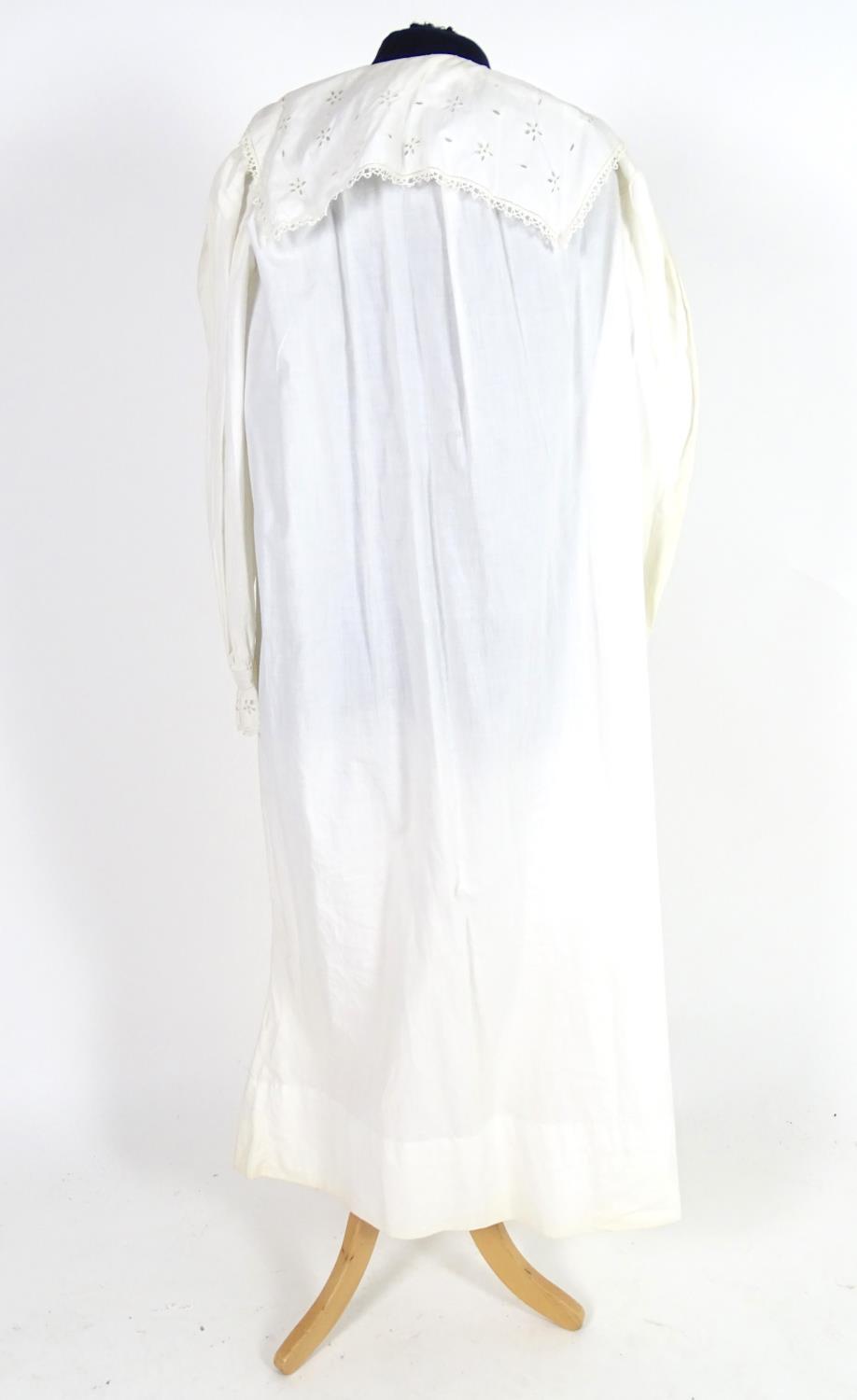 Vintage clothing/ fashion; A vintage white cotton full length night gown with herringbone embroidery - Image 6 of 7