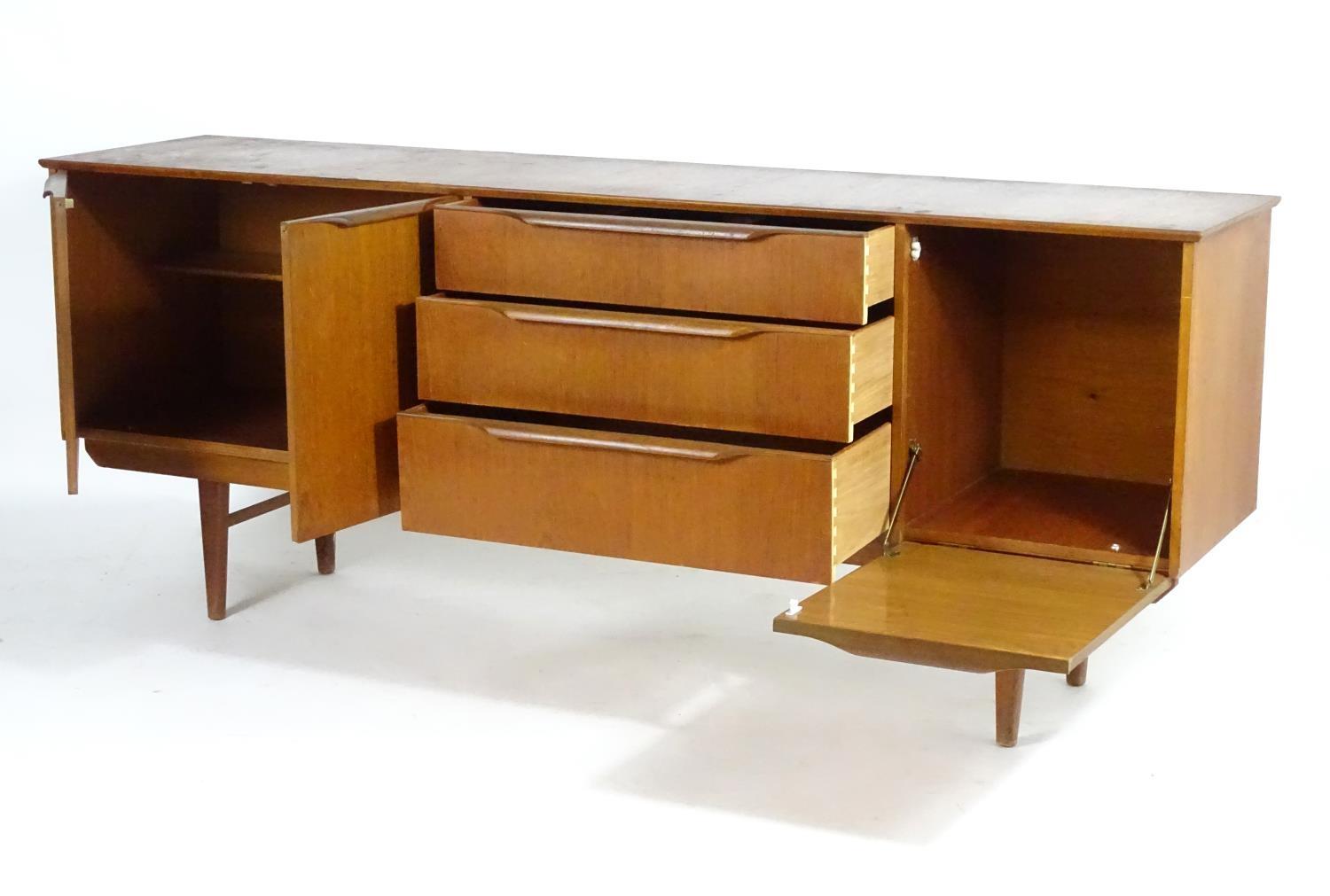 Vintage retro, mid-century: a1960s British made teak sideboard, composed of three compartments - Image 4 of 4