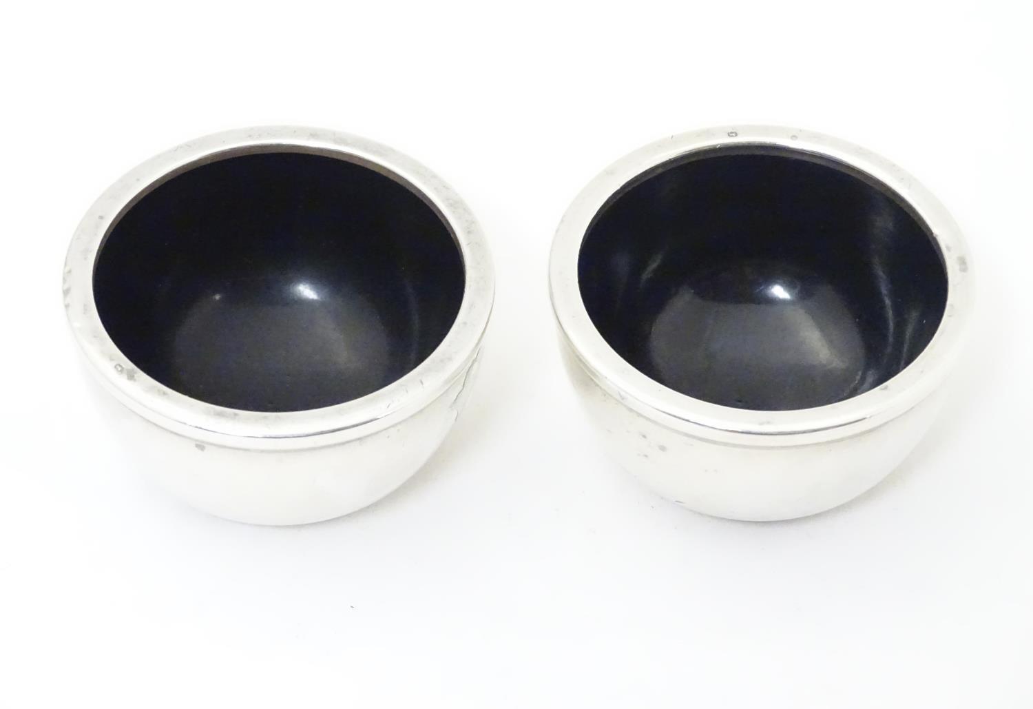 A pair of Art Deco silver salts with Bakelite liners. Hallmarked Birmingham 1932 maker Joseph - Image 3 of 6