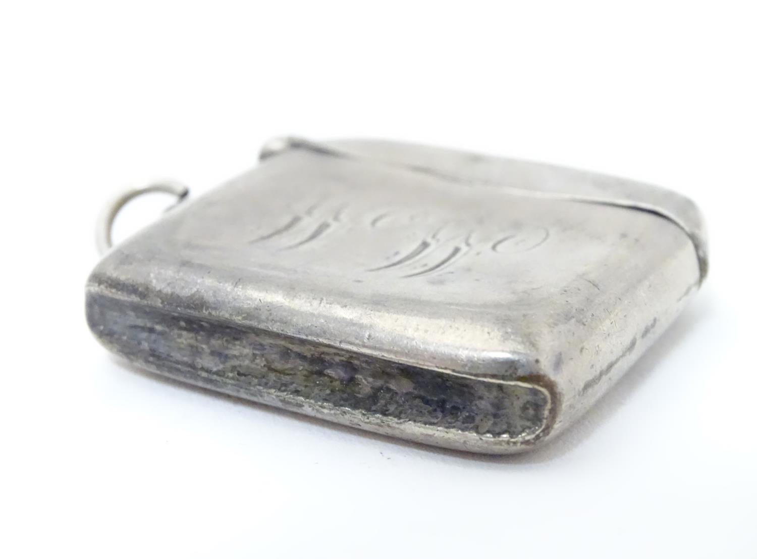 A silver vesta case. Hallmarked Birmingham 1900 maker Joseph Gloster. 1 3/4" x 1 1/34" Please Note - - Image 6 of 6