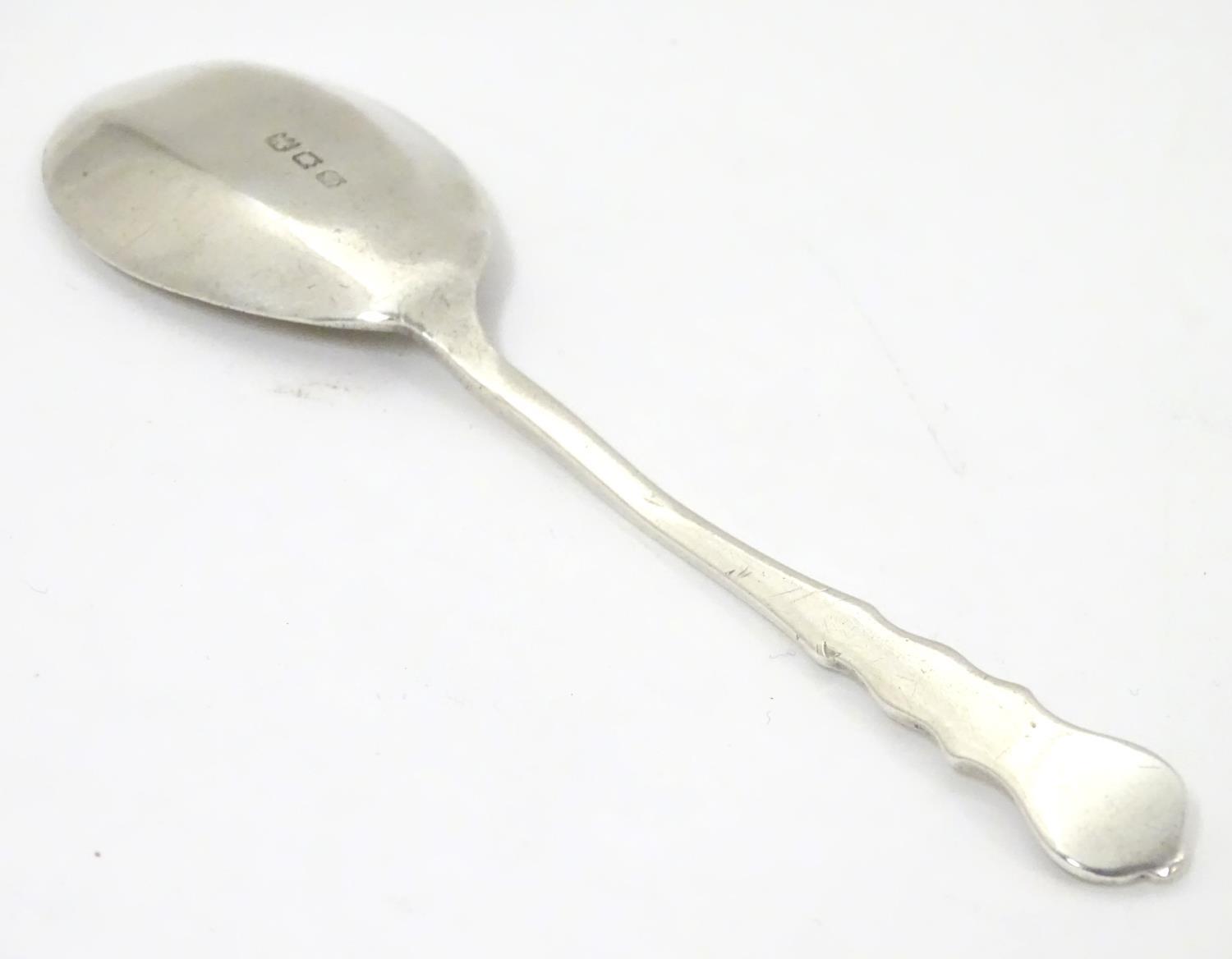A silver jam / preserve spoon, hallmarked London 1921. 4 3/4" long Please Note - we do not make - Image 5 of 5