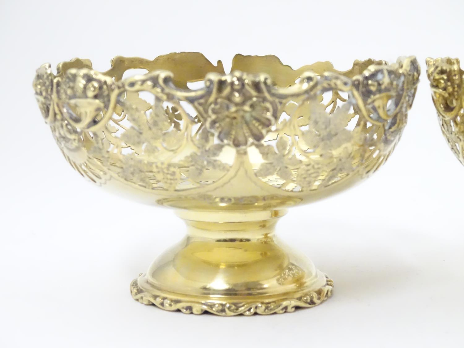 A pair of silver gilt pedestal bon bon dishes, hallmarked Birmingham 1915, maker George Nathan & - Image 4 of 12