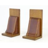 A pair of 20thC oak and mahogany bookends, the mahogany with satinwood crossbanding. Approx. 7 1/